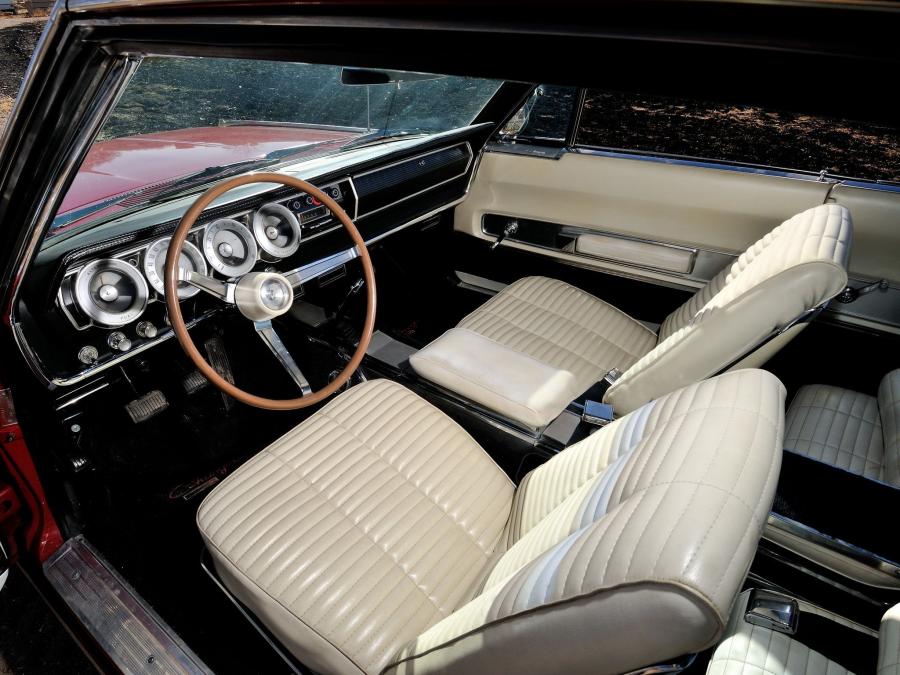  Dodge Charger 383 1966 года  (фото 14 из 22)